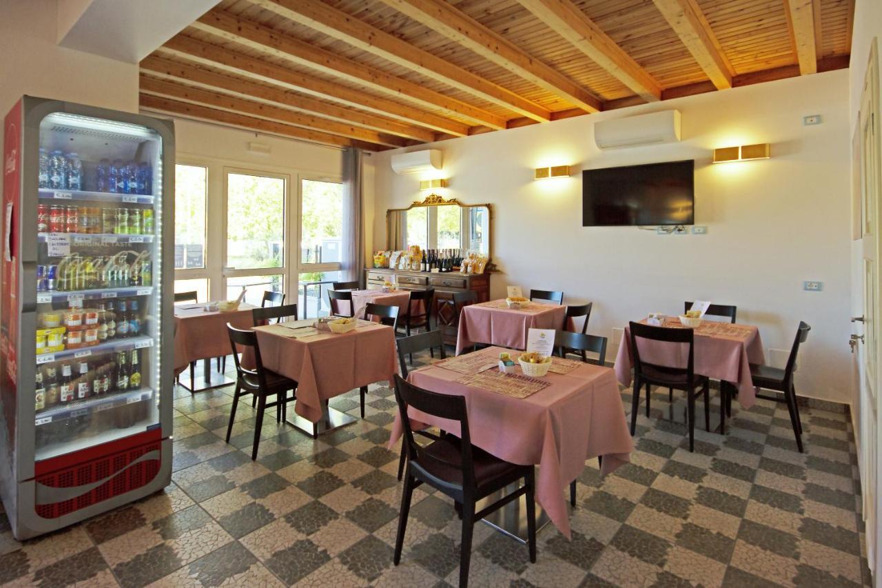 Il Sole Nel Mare - Lido Di Volano Bed & Breakfast Comacchio Dış mekan fotoğraf