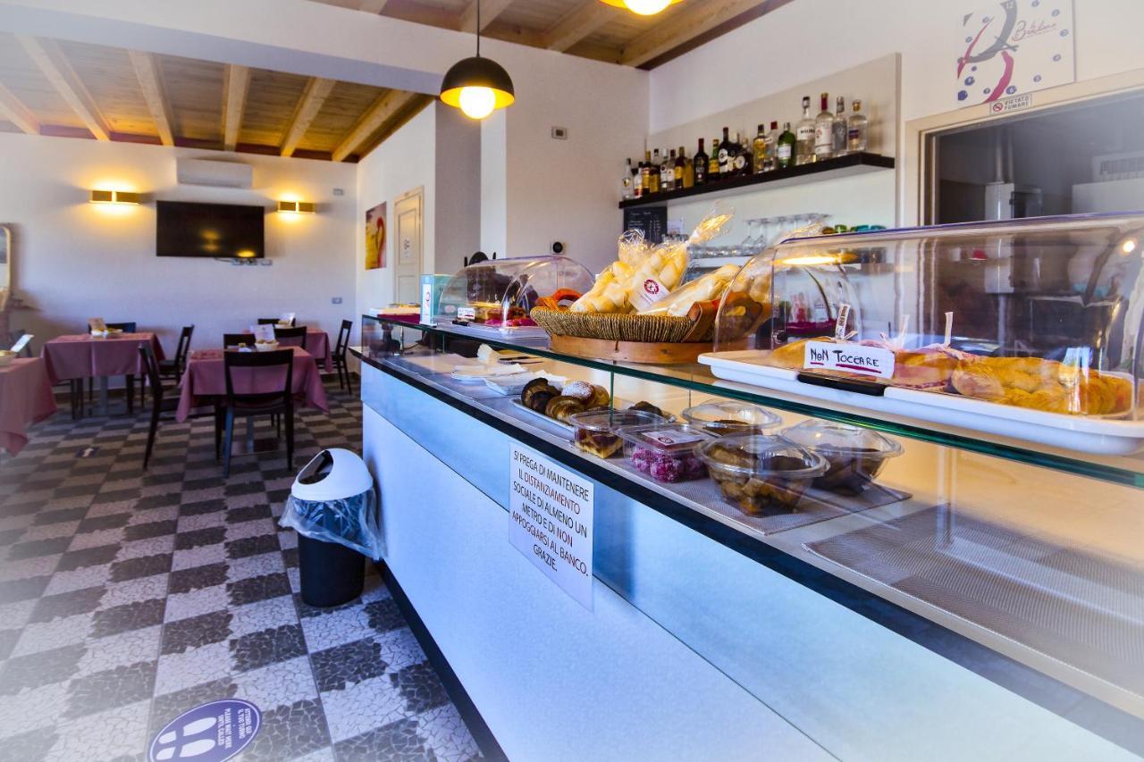 Il Sole Nel Mare - Lido Di Volano Bed & Breakfast Comacchio Dış mekan fotoğraf